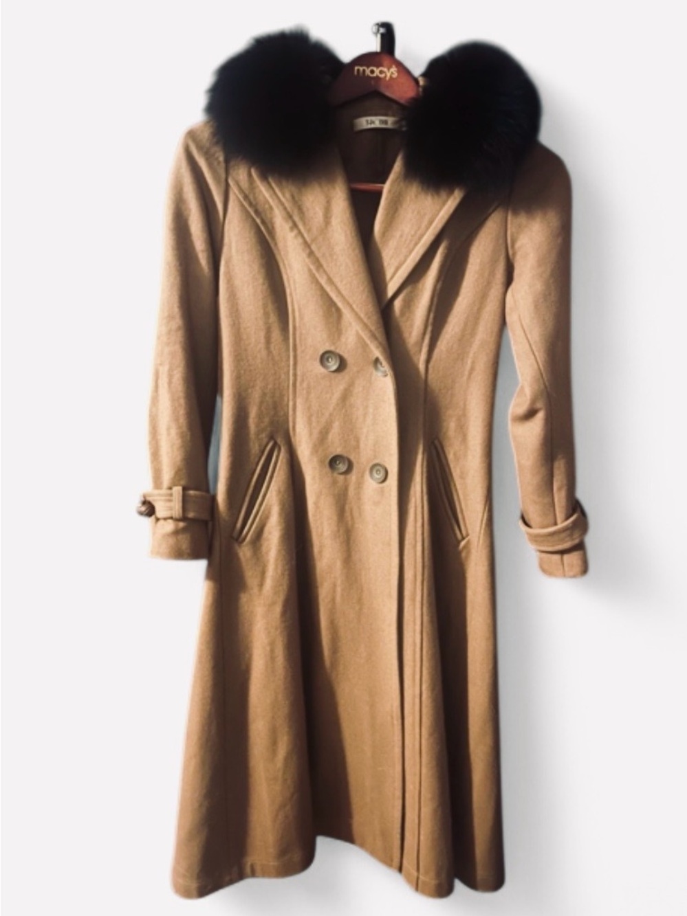 Vintage-Inspired Camel Wool Maxi Coat With Faux Fur Collar